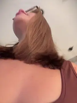 Snapshot of sara_calderon chatting on January 11, 2026, 1:27 pm sara calderon online show from January 11, 2026, 1:27 pm