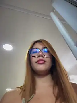 Snapshot of sara_calderon chatting on February 12, 2026, 1:28 pm sara calderon online show from February 12, 2026, 1:28 pm