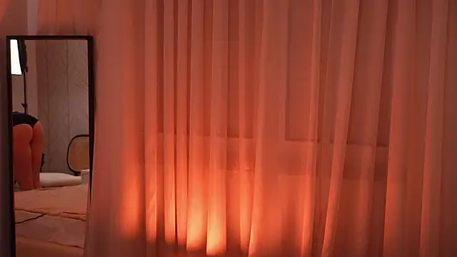 Snapshot of LiaGotti chatting on November 6, 2025, 7:15 pm LiaGotti online show from November 6, 2025, 7:15 pm