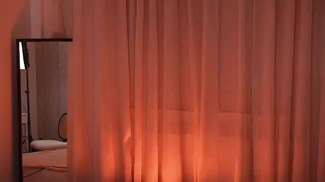 Snapshot of LiaGotti chatting on November 9, 2025, 8:18 pm LiaGotti online show from November 9, 2025, 8:18 pm