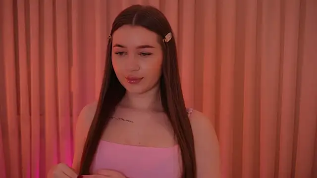 Snapshot of LiaGotti chatting on November 25, 2025, 7:03 pm LiaGotti online show from November 25, 2025, 7:03 pm