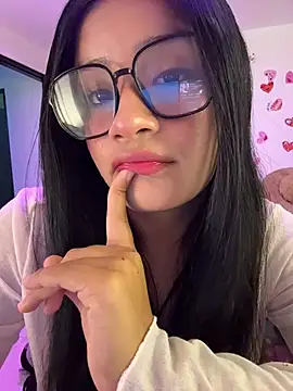 indialatin online show from April 2, 2026, 6:11 am