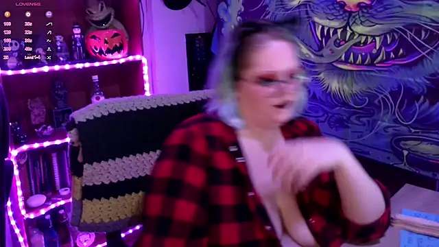 Kinky Witch online show from February 3, 2026, 4:21 am