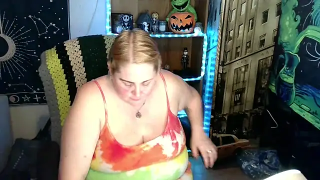 Snapshot of Kinky_Witch chatting on May 1, 2026, 4:55 pm Kinky Witch online show from May 1, 2026, 4:55 pm