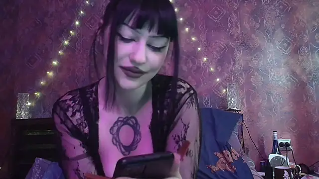 Susie su online show from December 5, 2025, 10:24 am