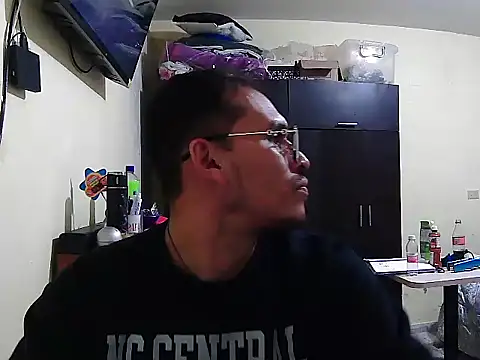 DOBLEWYOSK69G online show from October 10, 2025, 5:50 am