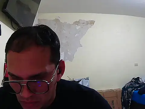 DOBLEWYOSK69G online show from October 21, 2025, 4:57 am