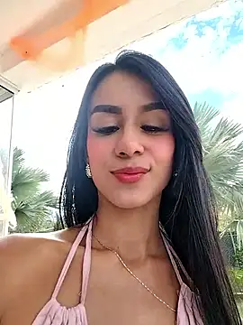 Juliana Xander online show from November 6, 2025, 2:29 pm