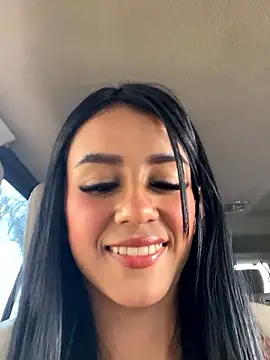 Juliana Xander online show from December 3, 2025, 4:49 pm