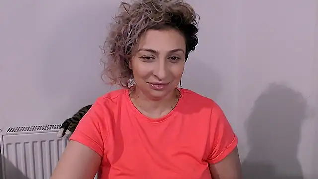 Snapshot of AAARUNY chatting on February 1, 2026, 12:04 pm AAARUNY online show from February 1, 2026, 12:04 pm