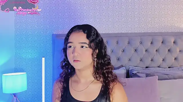 Snapshot of Evaa_Lunna_ chatting on December 20, 2025, 8:27 pm Evaa Lunna online show from December 20, 2025, 8:27 pm