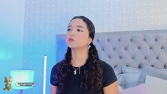 Snapshot of Evaa_Lunna_ chatting on January 12, 2026, 8:25 pm Evaa Lunna online show from January 12, 2026, 8:25 pm