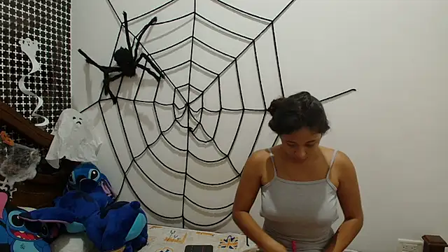 Aria Arthur online show from October 29, 2025, 1:30 am