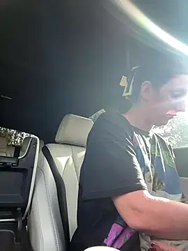 sweetsirenn online show from September 30, 2025, 1:05 pm