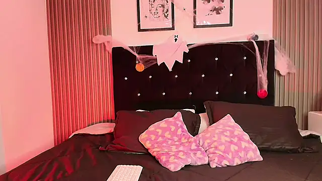 Snapshot of ashlycarteer chatting on October 27, 2025, 6:56 pm ashlycarteer online show from October 27, 2025, 6:56 pm