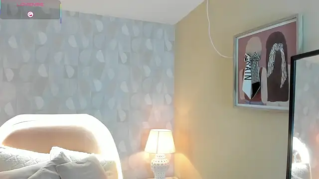 Snapshot of isabella_milf_ chatting on October 30, 2025, 7:03 pm isabella milf online show from October 30, 2025, 7:03 pm