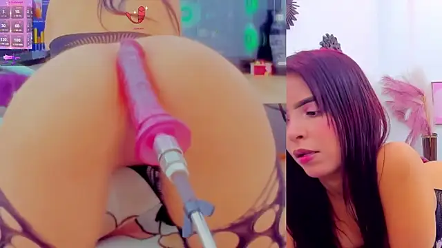 Athena Jackson  online show from November 11, 2025, 10:32 pm