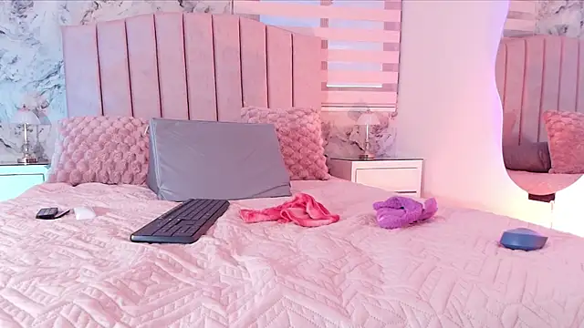 celeste moonx online show from November 25, 2025, 12:05 pm