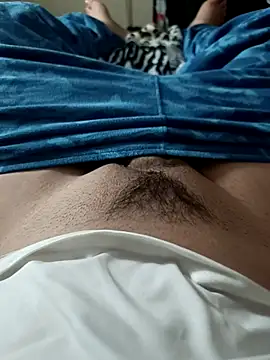 Snapshot of Ravenvodka chatting on November 3, 2025, 7:53 am Ravenvodka online show from November 3, 2025, 7:53 am