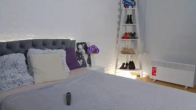 Agnessa online show from December 3, 2025, 12:47 pm