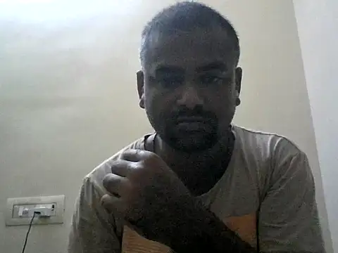 sree4143 online show from November 19, 2025, 12:27 pm