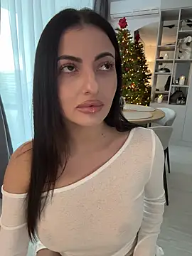 Snapshot of NicoleBrawn chatting on December 4, 2025, 10:02 am NicoleBrawn online show from December 4, 2025, 10:02 am