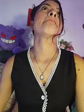 Fox Roxxan online show from April 6, 2026, 2:09 am