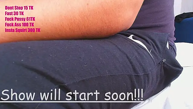 couplelove543 online show from October 17, 2025, 2:19 pm