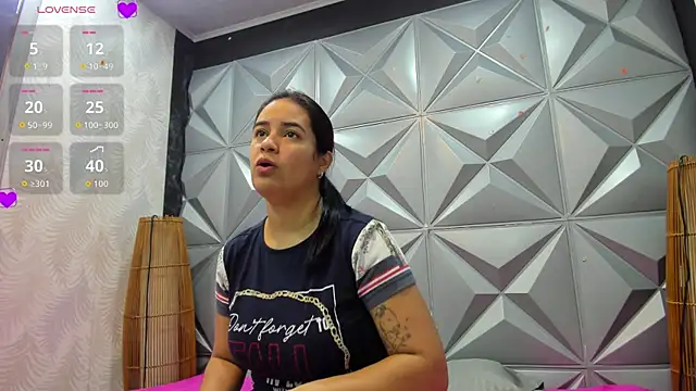 GreciaFox1 online show from November 6, 2025, 11:11 am