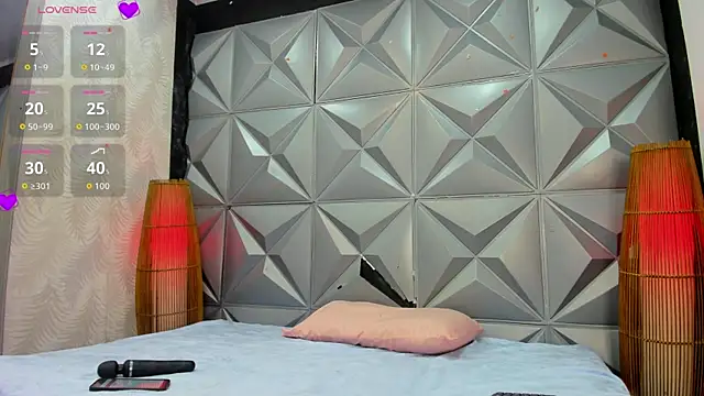 GreciaFox1 online show from November 10, 2025, 11:20 am