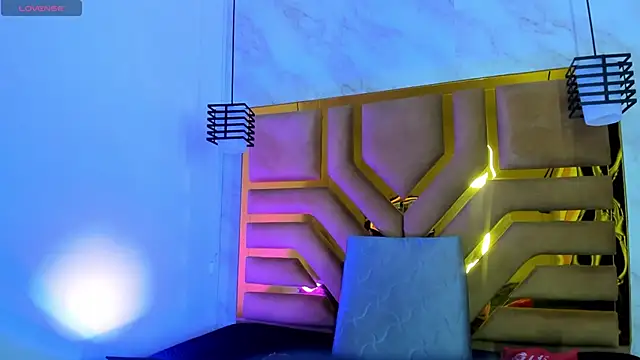 Snapshot of Luciifeer_ chatting on October 29, 2025, 6:53 pm Luciifeer online show from October 29, 2025, 6:53 pm