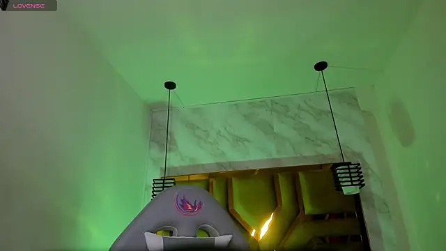 Snapshot of Luciifeer_ chatting on October 30, 2025, 6:52 pm Luciifeer online show from October 30, 2025, 6:52 pm