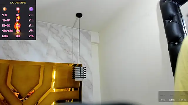 Snapshot of Luciifeer_ chatting on November 3, 2025, 4:52 pm Luciifeer online show from November 3, 2025, 4:52 pm