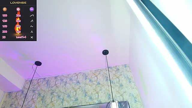 Snapshot of Luciifeer_ chatting on November 21, 2025, 6:39 pm Luciifeer online show from November 21, 2025, 6:39 pm