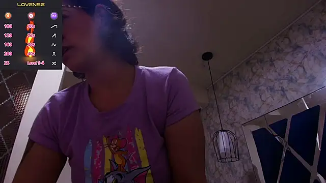 Snapshot of Luciifeer_ chatting on November 27, 2025, 6:43 pm Luciifeer online show from November 27, 2025, 6:43 pm