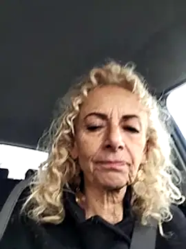 Snapshot of clarabell4 chatting on January 9, 2026, 7:55 am clarabell4 online show from January 9, 2026, 7:55 am