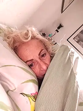 Snapshot of clarabell4 chatting on March 27, 2026, 7:14 am clarabell4 online show from March 27, 2026, 7:14 am