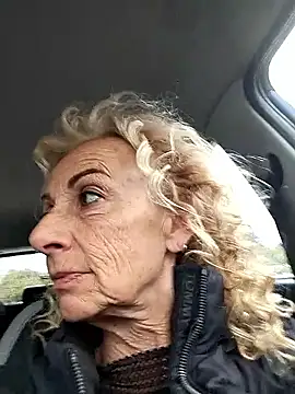 Snapshot of clarabell4 chatting on April 2, 2026, 4:48 pm clarabell4 online show from April 2, 2026, 4:48 pm