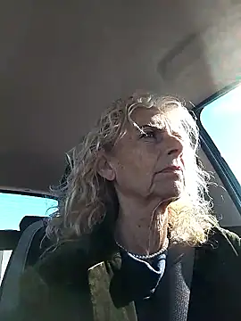 Snapshot of clarabell4 chatting on April 24, 2026, 7:00 am clarabell4 online show from April 24, 2026, 7:00 am