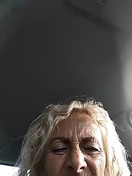 Snapshot of clarabell4 chatting on April 30, 2026, 6:42 am clarabell4 online show from April 30, 2026, 6:42 am