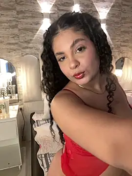 Snapshot of Yassy_vazquez chatting on September 10, 2025, 7:36 pm Yassy vazquez online show from September 10, 2025, 7:36 pm