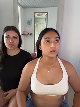 nicolexxaleja online show from February 16, 2026, 9:22 pm