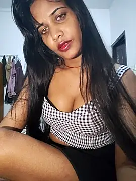 Snapshot of cute_radhikaa chatting on November 6, 2025, 2:18 pm cute radhikaa online show from November 6, 2025, 2:18 pm