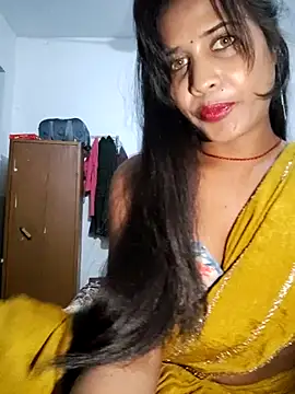 Snapshot of cute_radhikaa chatting on November 12, 2025, 6:41 pm cute radhikaa online show from November 12, 2025, 6:41 pm
