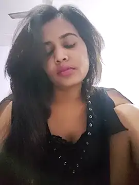 cute radhikaa online show from May 21, 2026, 7:04 am