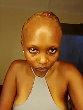 Snapshot of SeffieLucy chatting on February 11, 2026, 11:59 am SeffieLucy online show from February 11, 2026, 11:59 am