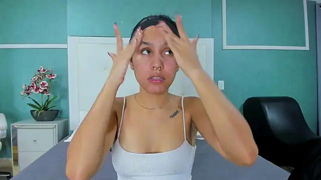 ania gomez online show from November 14, 2025, 9:57 pm