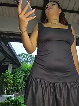 Yessica Lopezz online show from March 27, 2026, 11:32 am