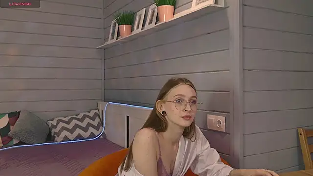 Vikki wyye online show from October 9, 2025, 5:38 am