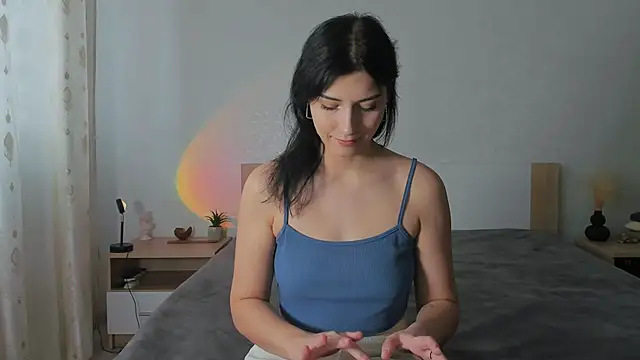 sophiahope online show from March 15, 2026, 1:50 pm